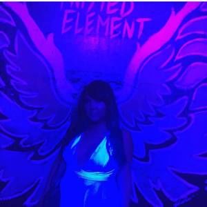 Meet your Posher, Early